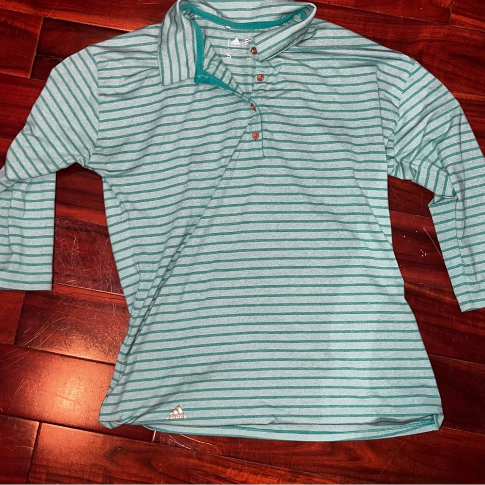 Womens Adidas Top sz S

MUST BUNDLE OR ORDER WILL BE CANCELLED Boho Maternity